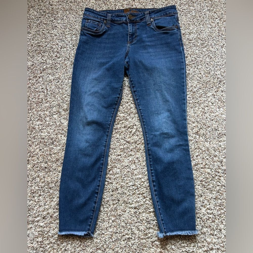 Kut from the Kloth Women’s Raw Hem Cropped Blue Ankle Jeans Size 8